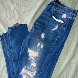 Hollister taper jeans 36x32